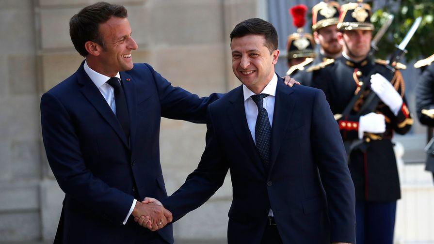 Ukrainian and French presidents hold phone talks