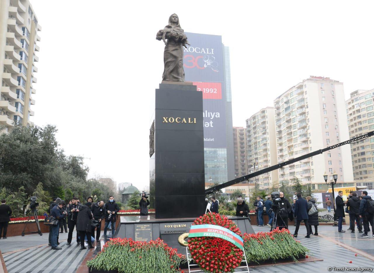 Azerbaijani people honoring memory of Khojaly genocide victims [PHOTO/VIDEO]