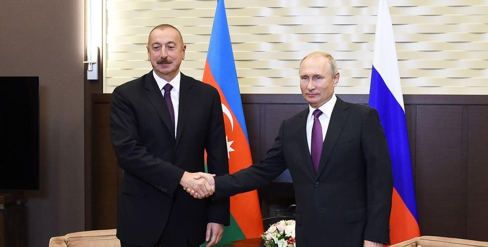 Azerbaijani, Russian Presidents hold phone talks [UPDATE]