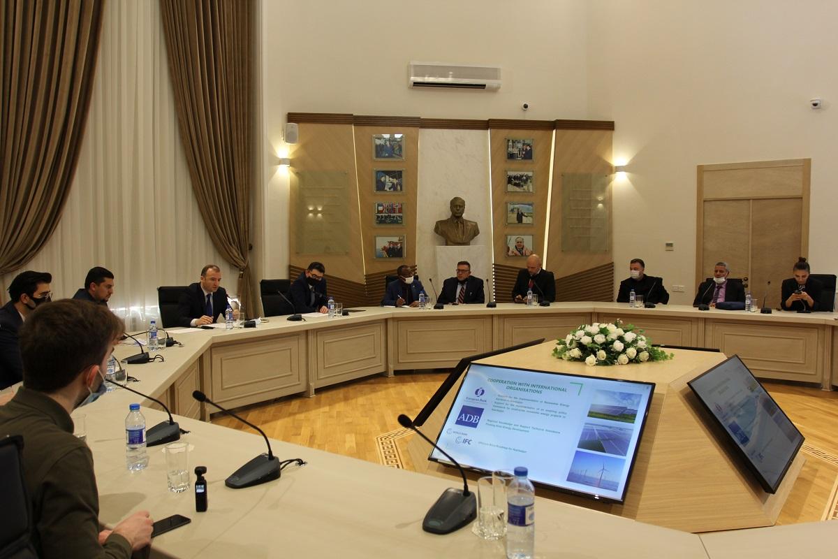 Foreign reporters briefed about green energy in liberated lands