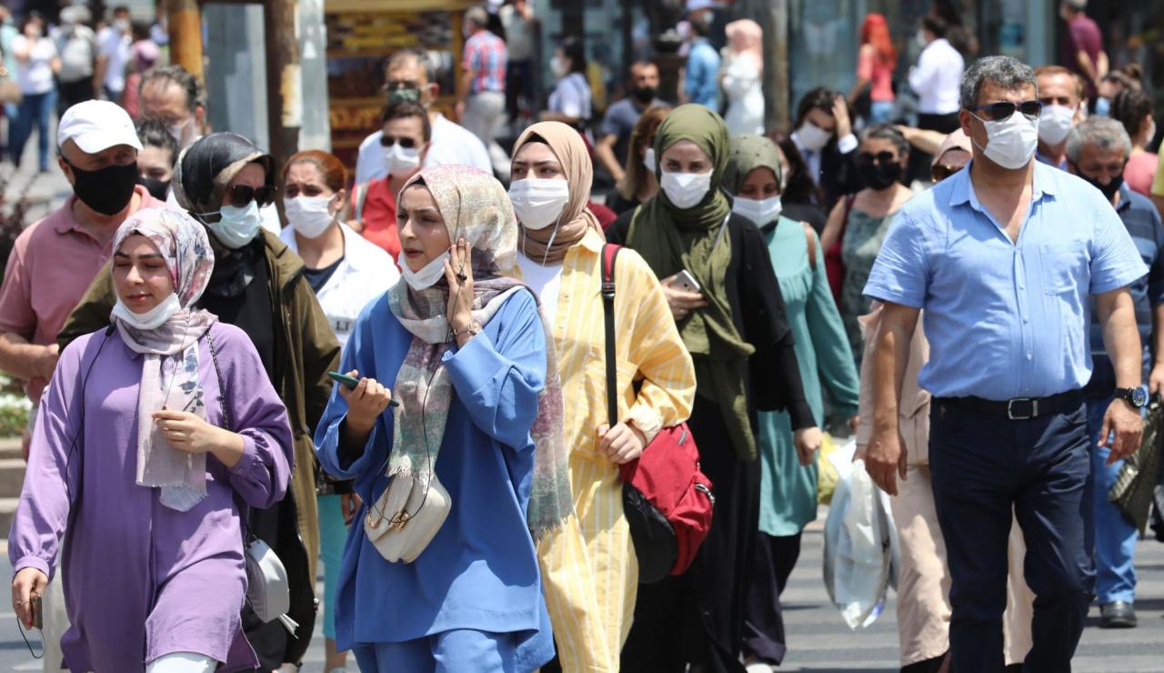 Turkey scraps mask requirement as COVID-19 pandemic eases