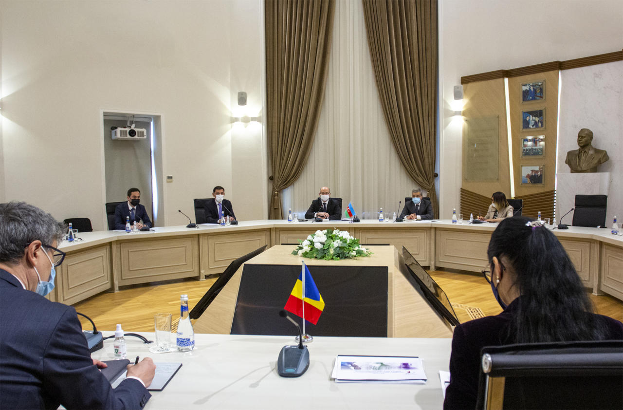Azerbaidjanul și România consideră domenii prioritare pentru cooperarea energetică [PHOTO]