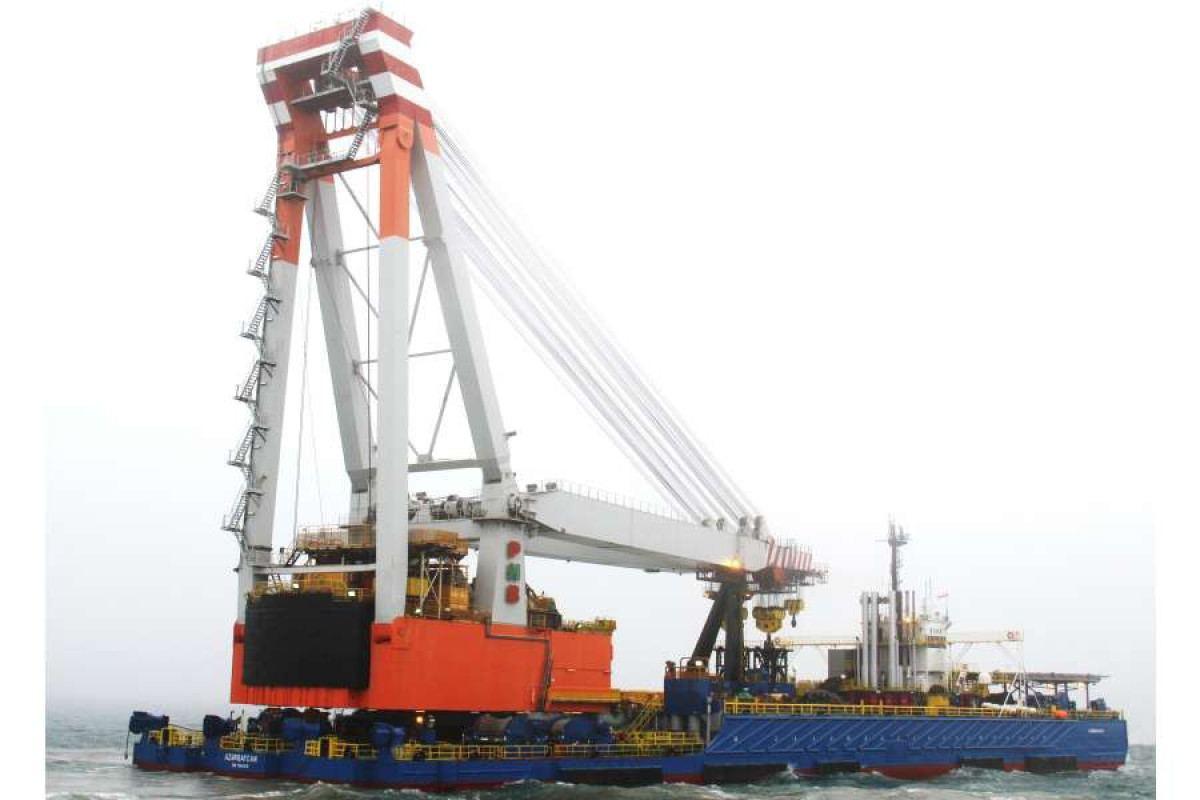 Bibiheybat Shipyard finishes repair of 'Azerbaijan' crane vessel