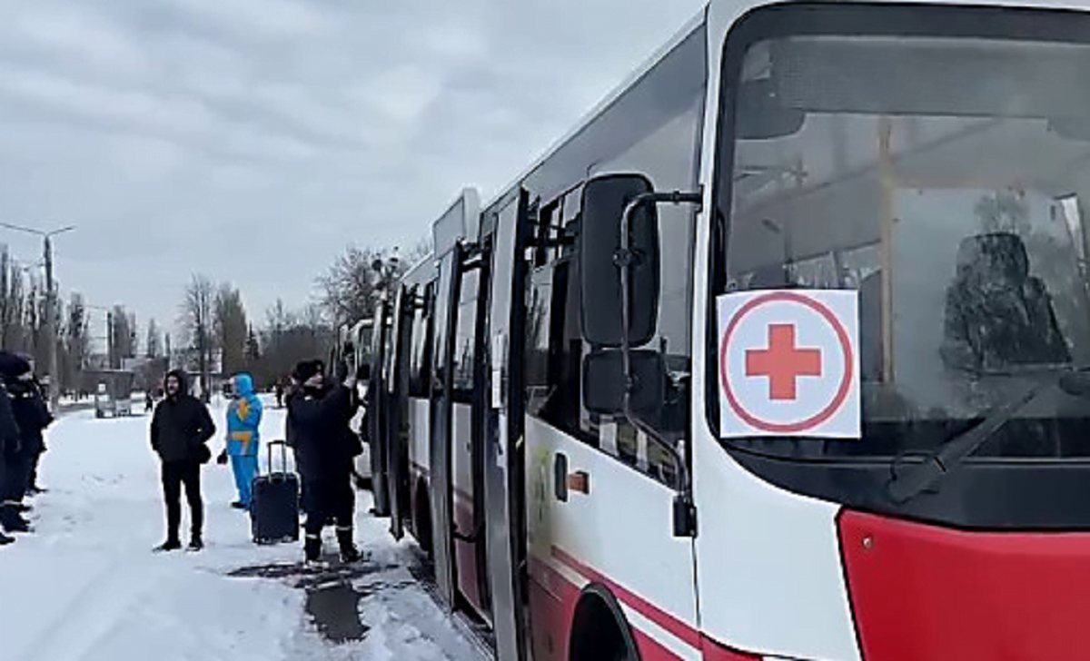 Evacuation of citizens from Ukrainian Sumy begins