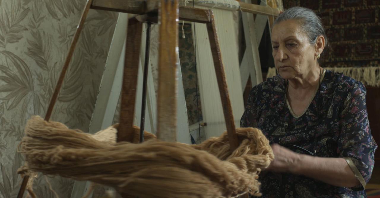 Knots of Life. Untold story of renown carpet designer [PHOTO] - Gallery Image