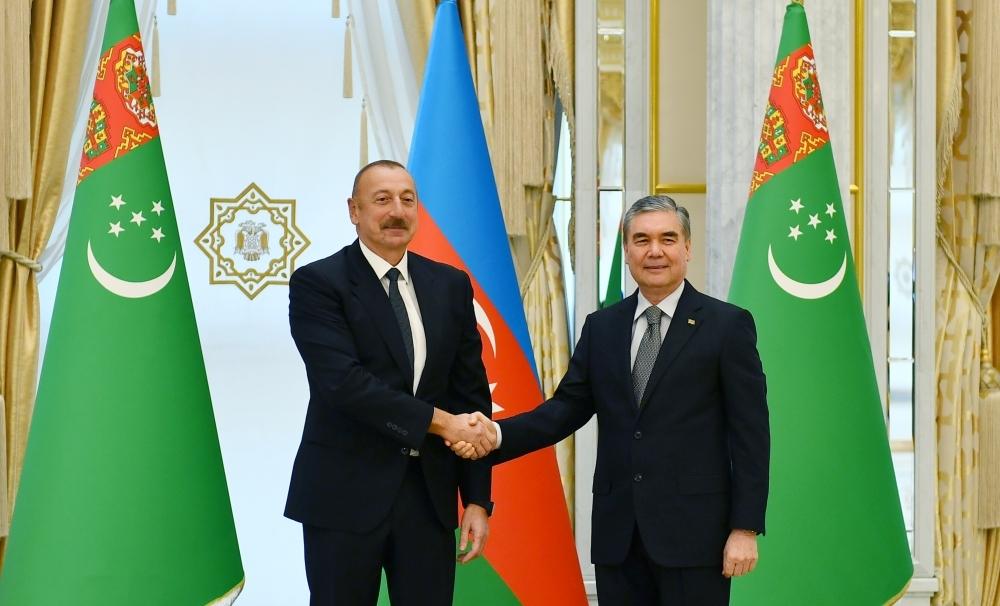Azerbaijani, Turkmen leaders mull energy, transport co-op, ties