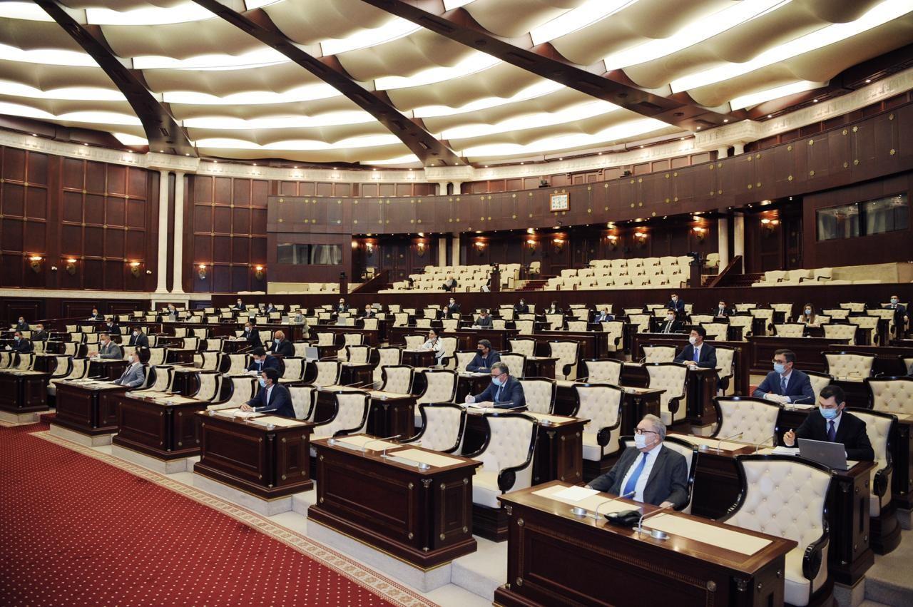 Azerbaijani parliament to hold hearings on mandatory health insurance