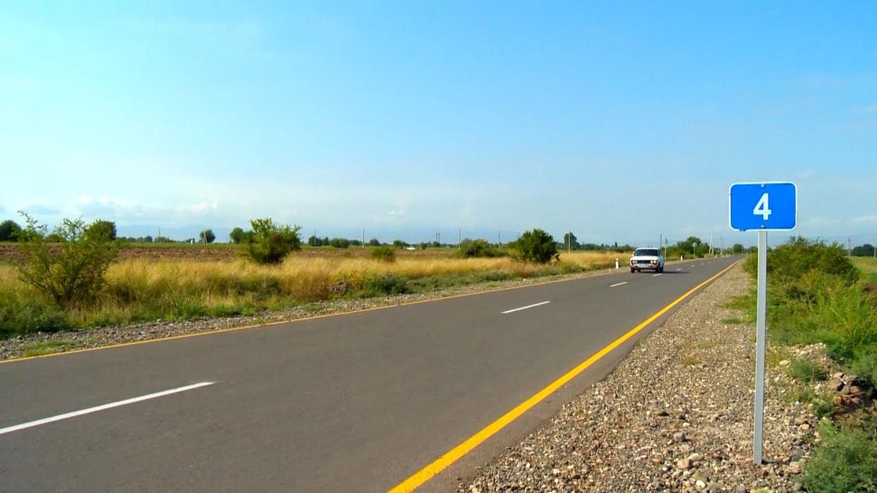Azerbaijan builds 1,500 km of roads in liberated lands