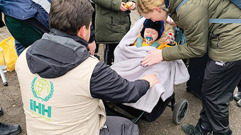 Turkish NGOs provide humanitarian aid to Ukrainian refugees