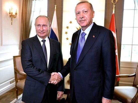 Turkish, Russian presidents hold phone talks