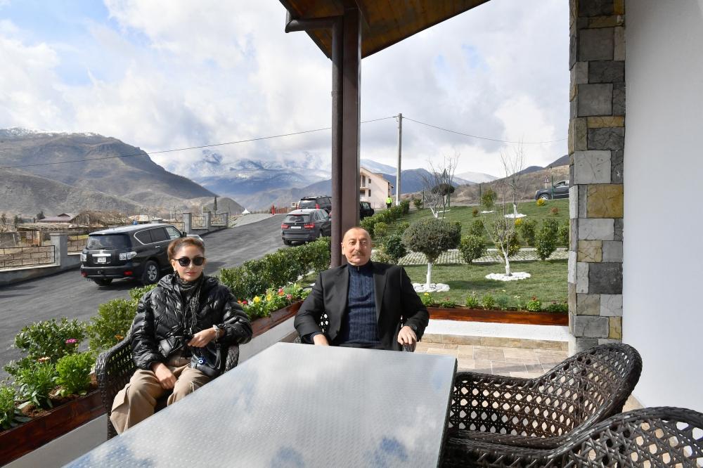President, First Lady view restoration work carried out in individual house in Sugovushan settlement [PHOTO]