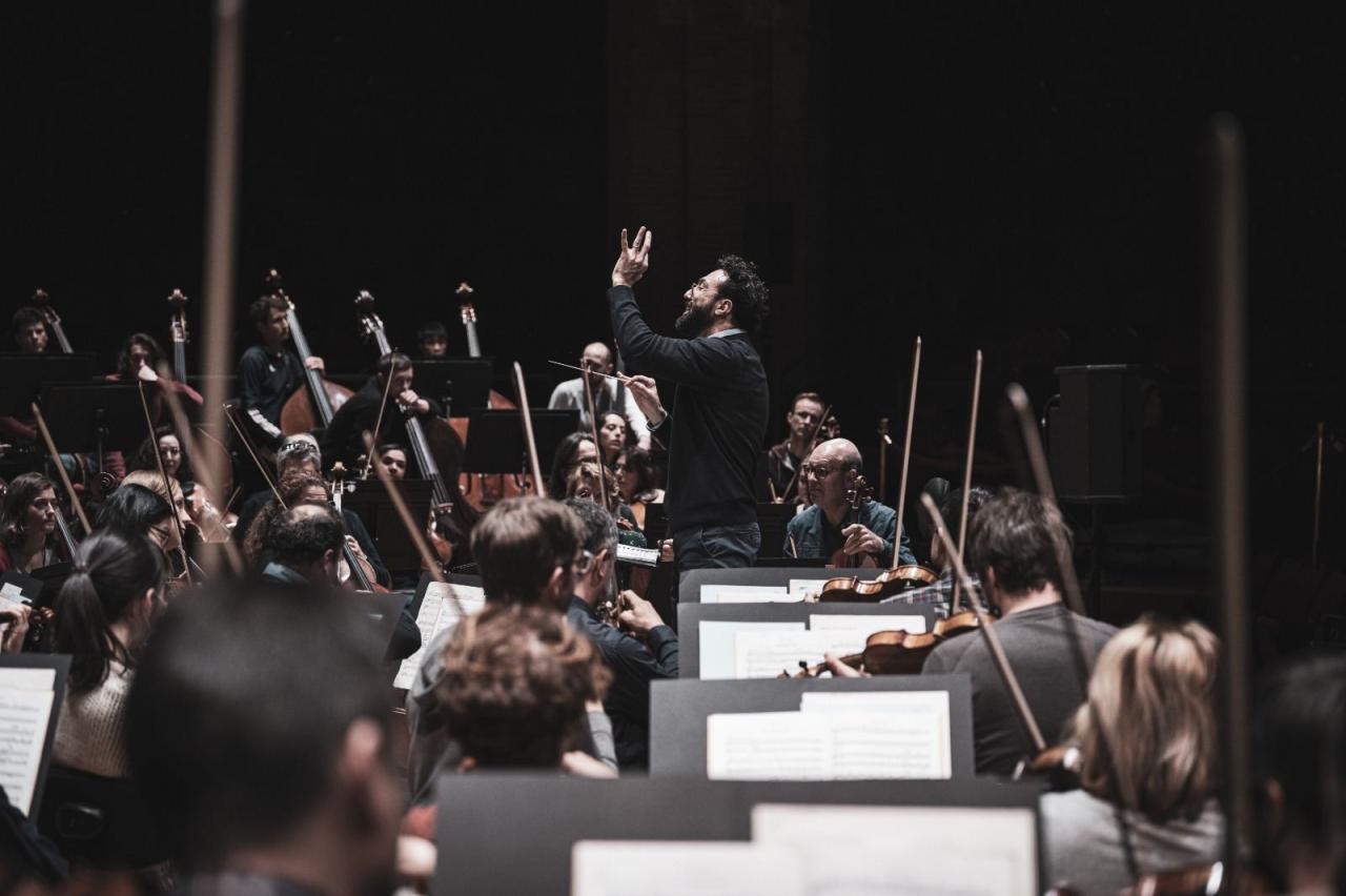 French orchestra performs under baton of national conductor [PHOTO/VIDEO]