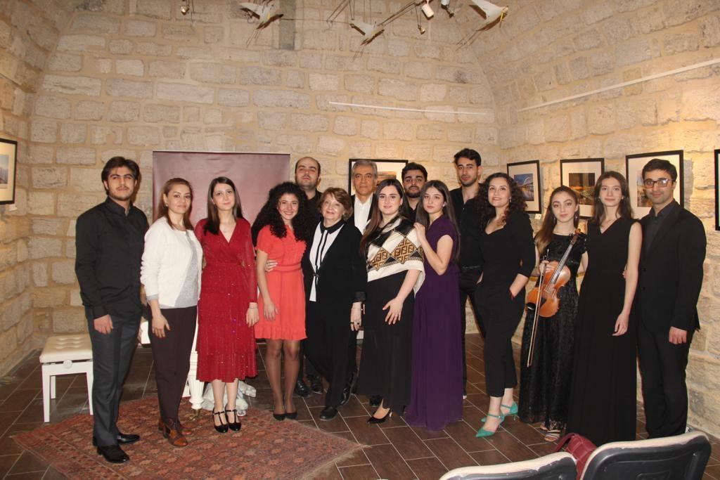 Classical music sounds in Old City [PHOTO]