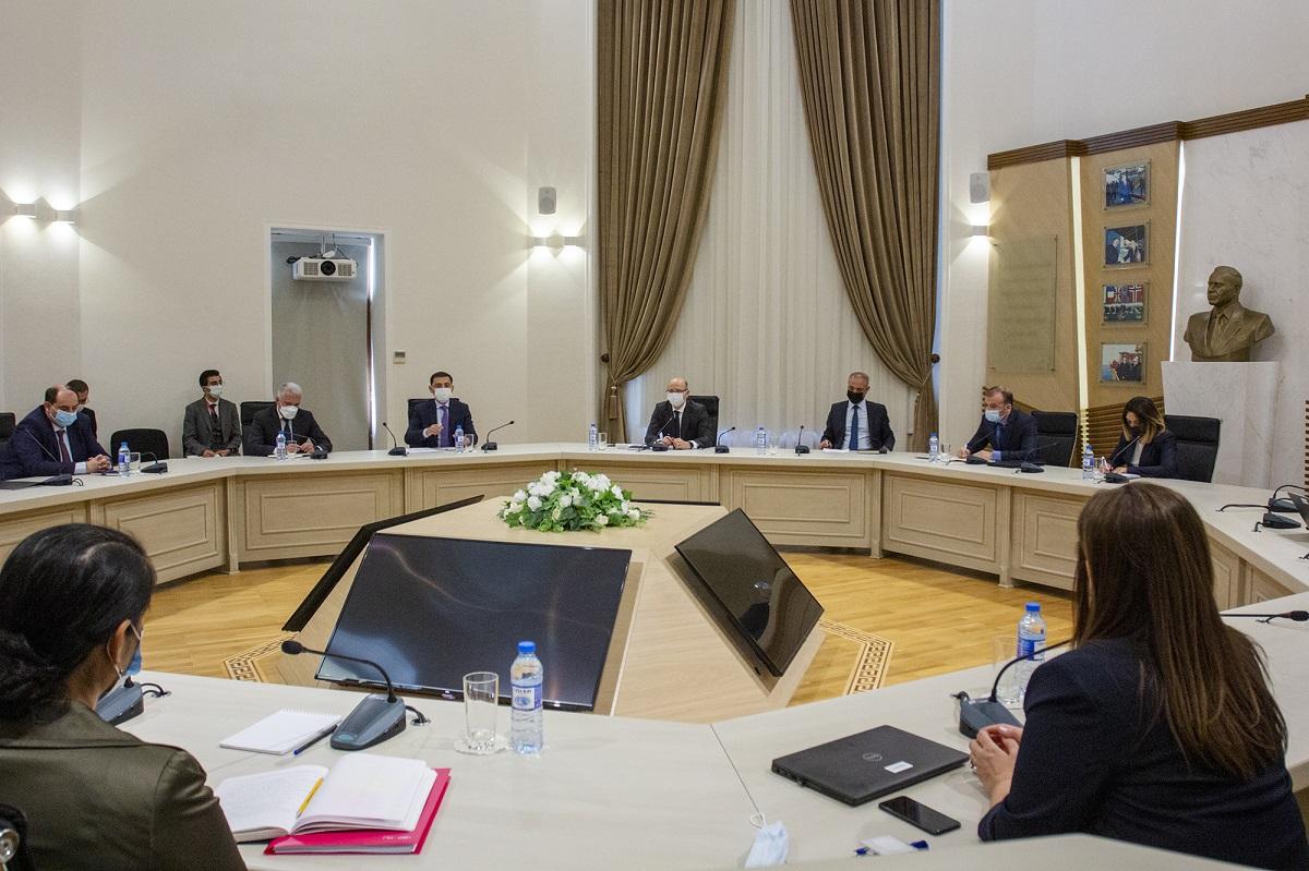 Minister: Azerbaijan moves forward to discreet energy transition [PHOTO]