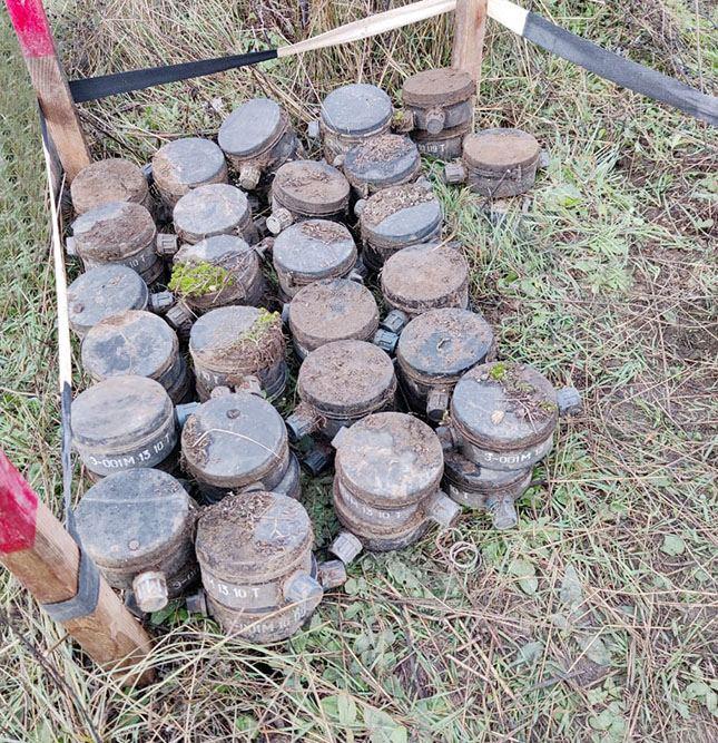 Rescuers neutralize explosive objects in Ukraine’s Kyiv region