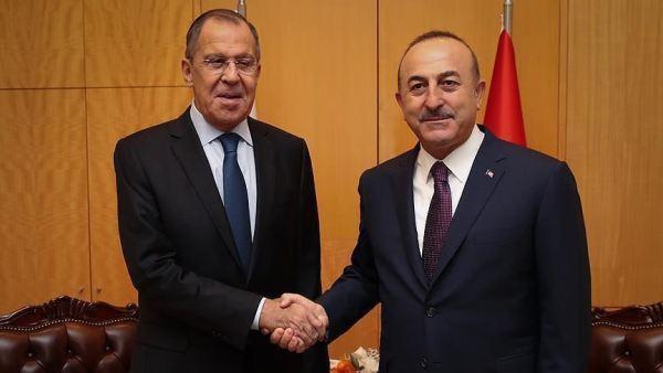 Cavushoglu, Lavrov discuss latest situation in Ukraine