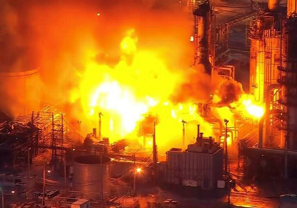 Explosion at illegal oil refining depot in Nigeria kills over 100