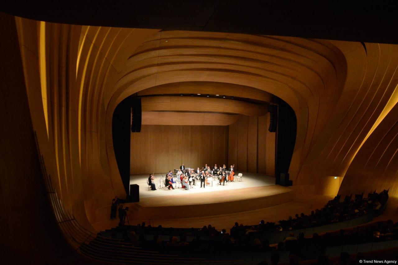 Renowned orchestra amazes classical music fans [PHOTO] - Gallery Image
