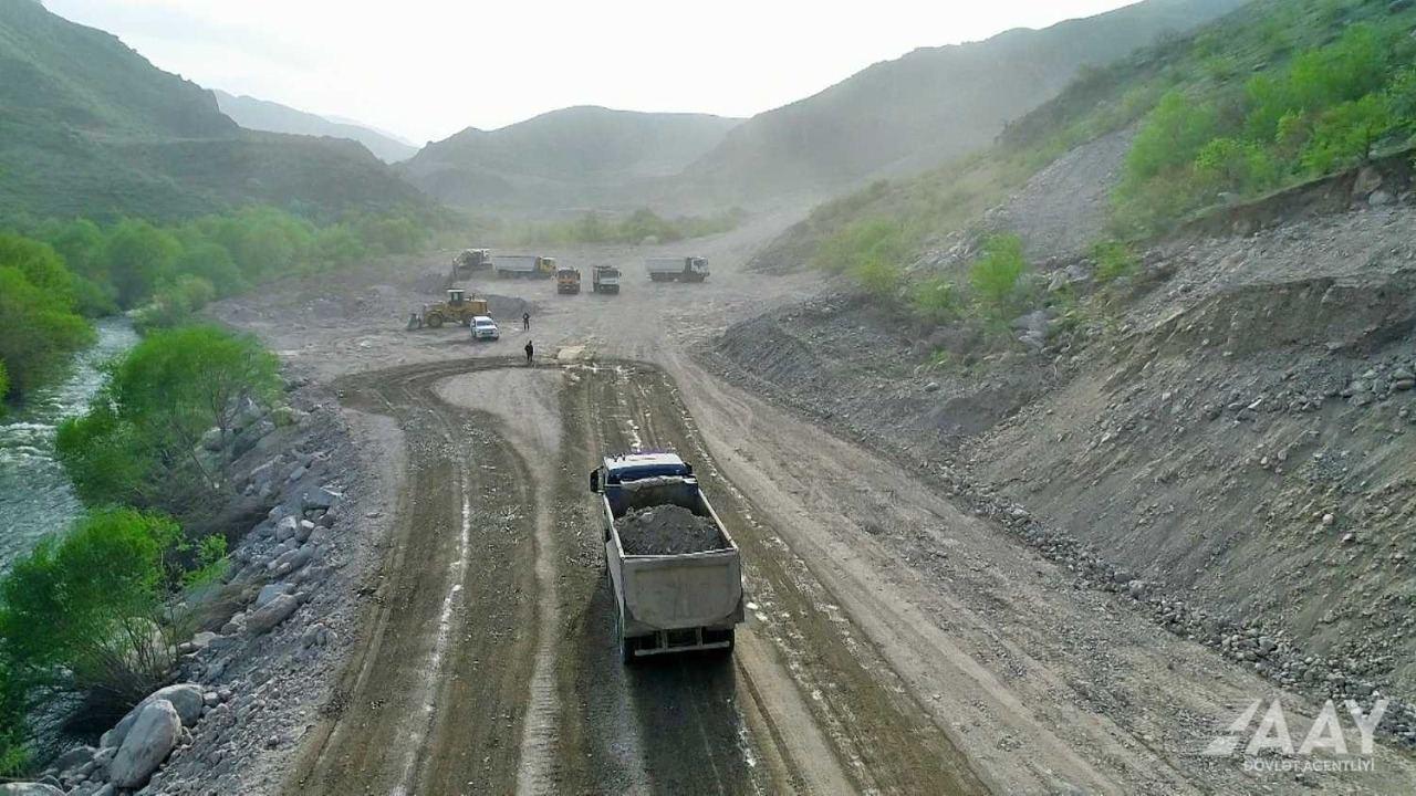 Khudafarin-Gubadli-Lachin highway construction progressing at full speed [PHOTO/VIDEO] - Gallery Image