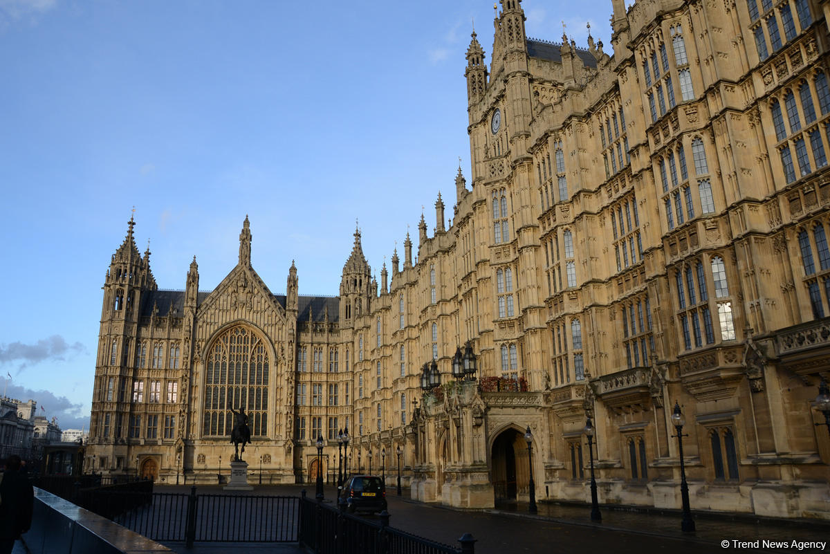 UK slaps new sanctions on Russian media outlets, bankers