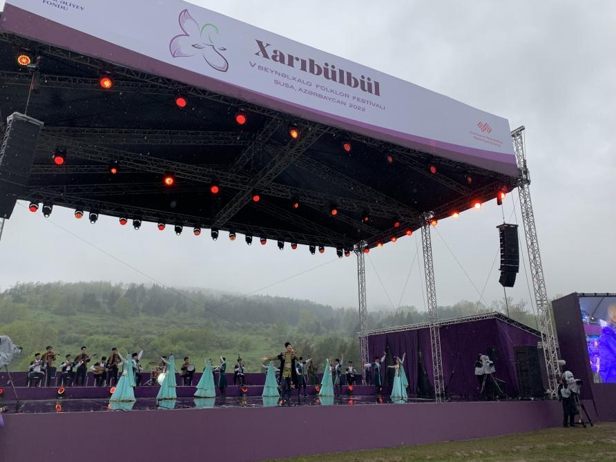 President, First Lady attend opening of Kharibulbul festival in Shusha [PHOTO] - Gallery Image