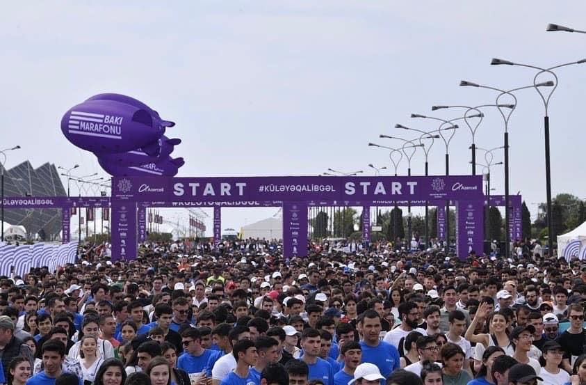 Hundreds of runners hit streets for Baku Marathon [PHOTO] - Gallery Image