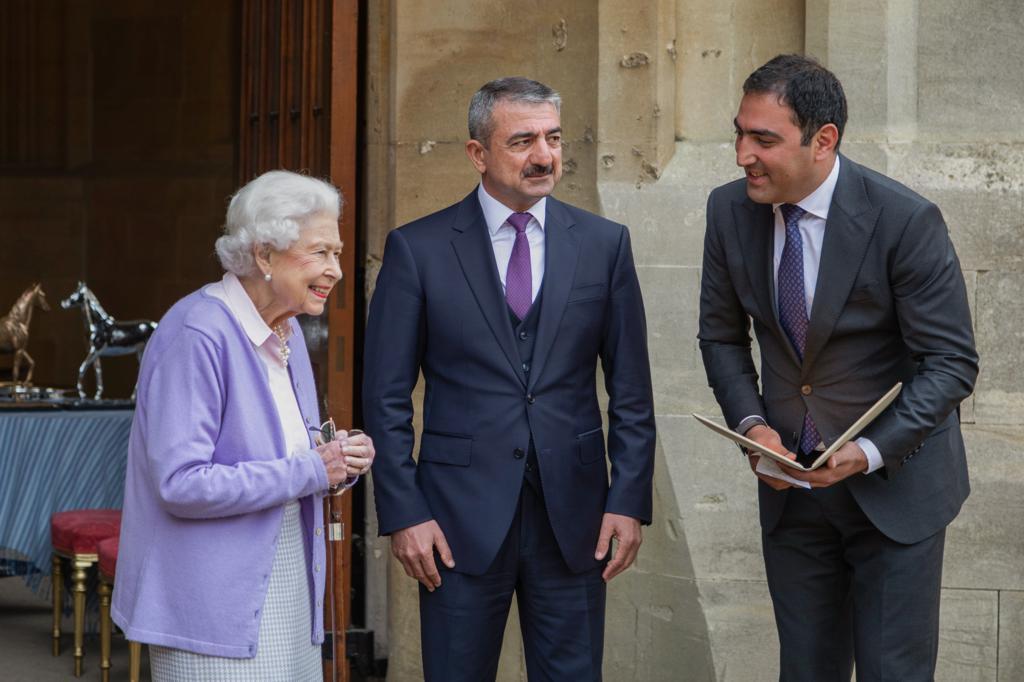 Azerbaijan presents Karabakh horse to Queen Elizabeth II as gift from President Ilham Aliyev [PHOTO] - Gallery Image