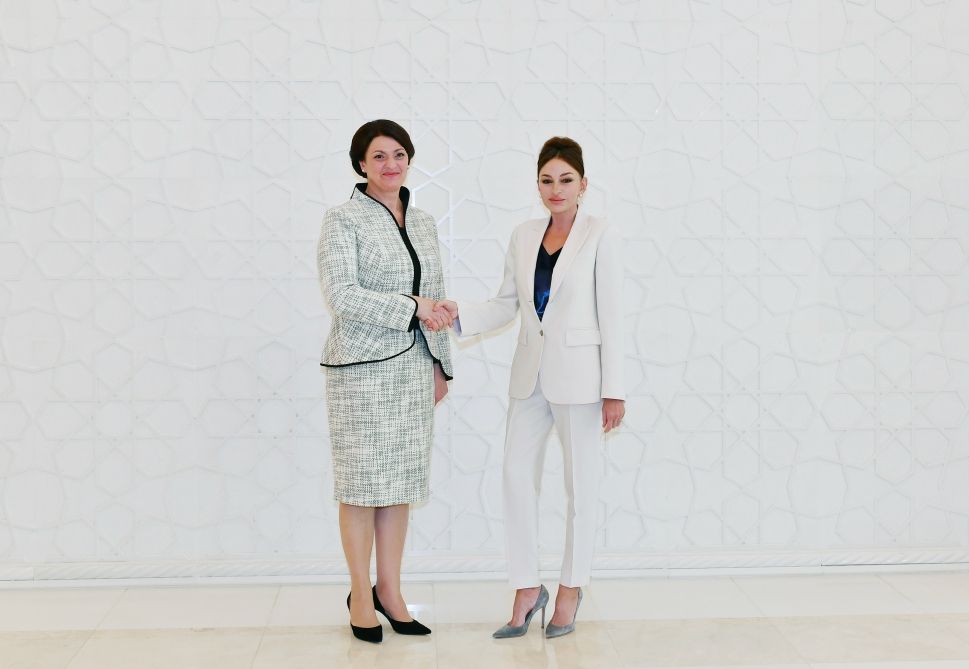 Azerbaijani, Lithuanian first ladies meet [PHOTO]