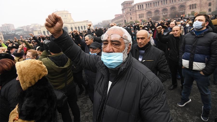 Tens of thousands of people take to protest in Yerevan