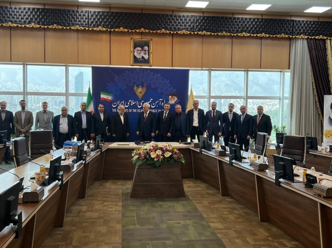 Azerbaijan, Iran discuss prospects for railway sector co-op