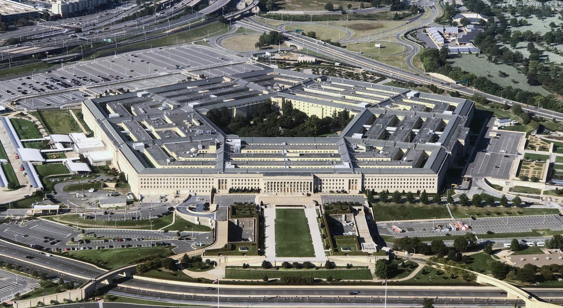 Some 20 countries announce new security aid for Ukraine - Pentagon