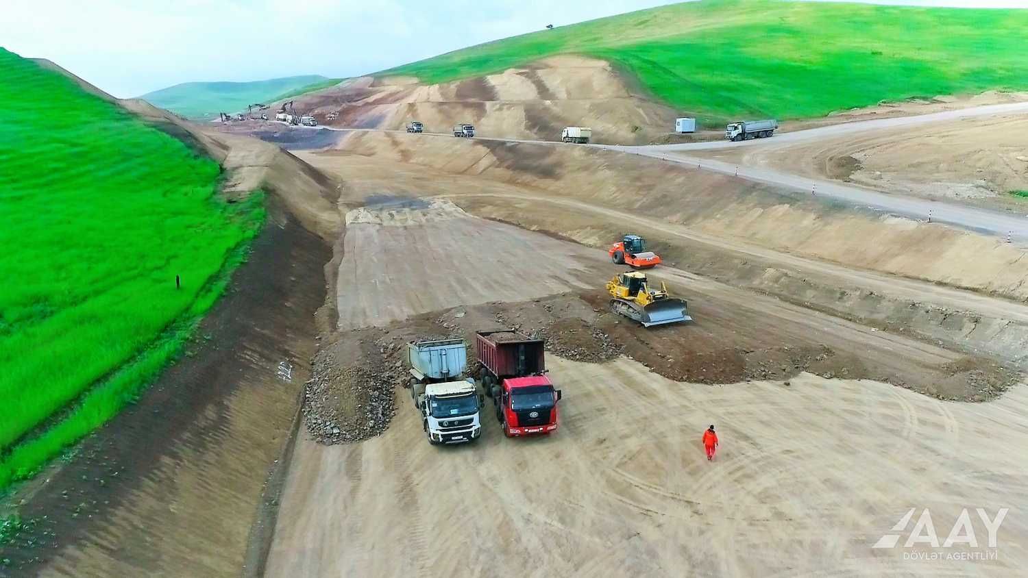 Construction of Fuzuli-Hadrut highway underway in liberated lands [PHOTO/VIDEO] - Gallery Image
