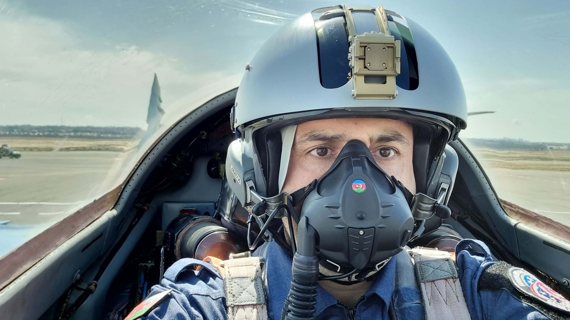 CTO Selcuk Bayraktar flies over Baku on MiG-29 fighter [PHOTO/VIDEO]