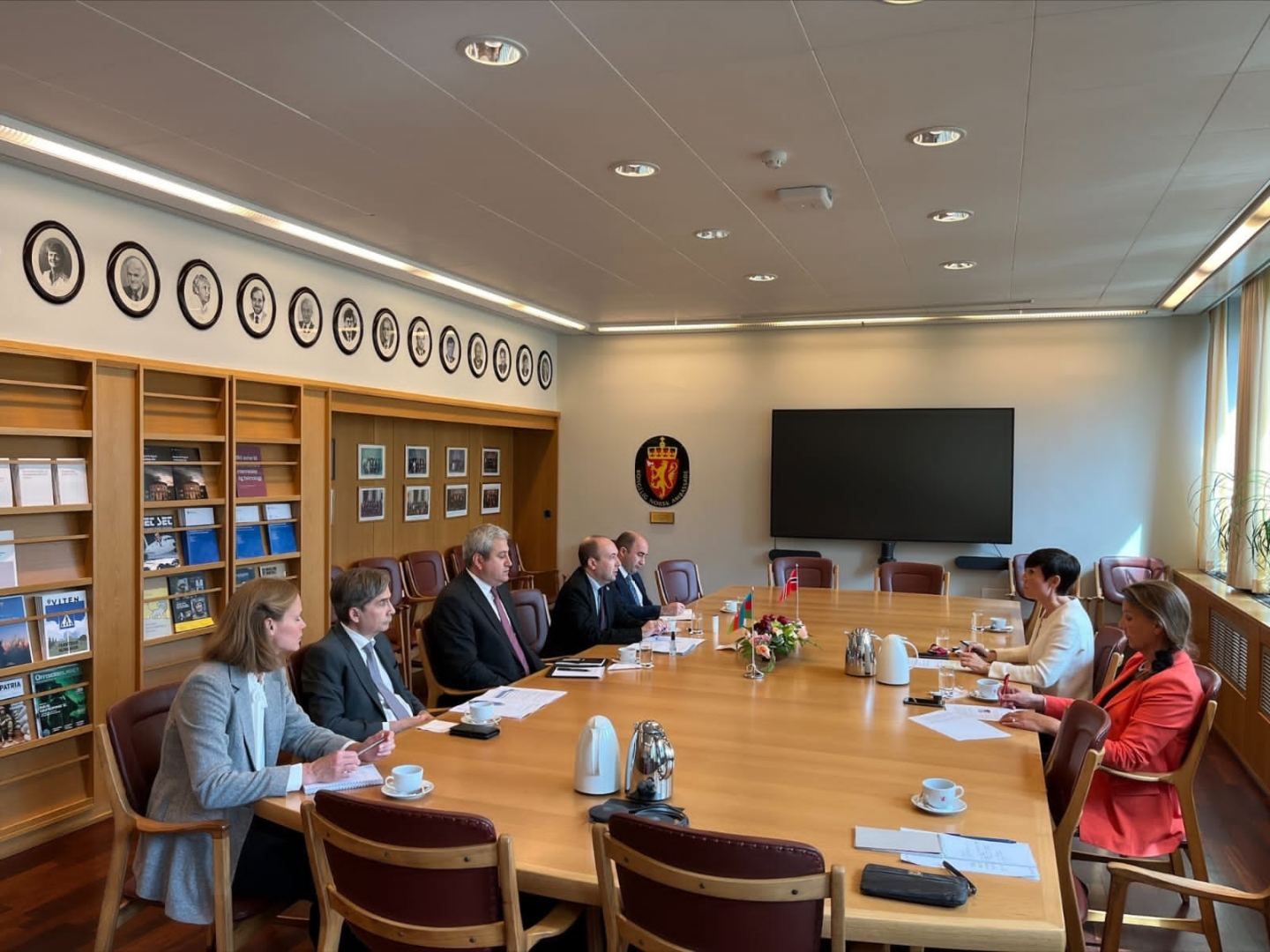 Azerbaijan, Norway discuss normalization processes in South Caucasus [PHOTO]