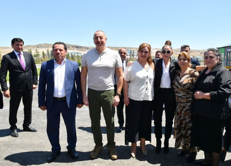 President Ilham Aliyev and First Lady Mehriban Aliyeva attend opening ceremony of first stage of “Smart Village” project in Zangilan district [PHOTO/VIDEO] - Gallery Image