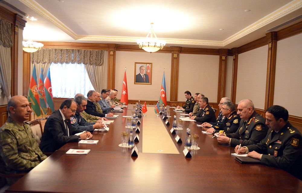 Turkish Defense Minister Hulusi Akar arrives in Azerbaijan [PHOTO] - Gallery Image