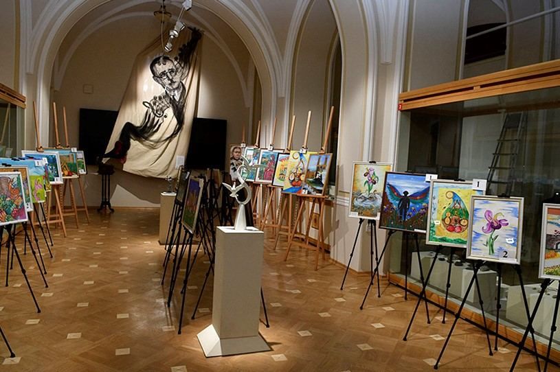 History Museum displays a wide array of artworks [PHOTO]