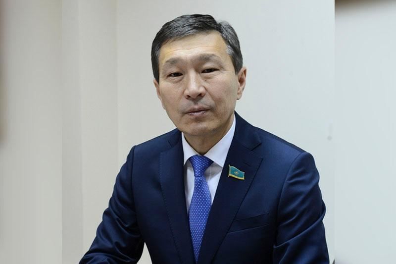 Chairman of Kazakhstan's Central Commission recognizes constitutional referendum as valid