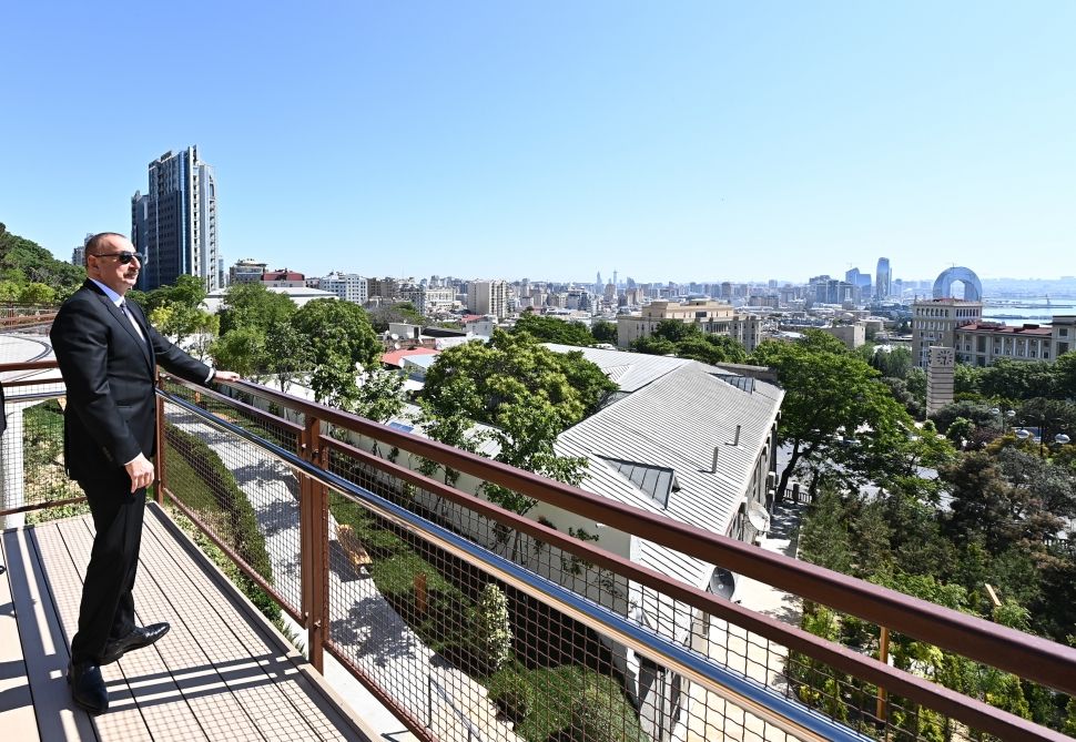 Slider Image 1