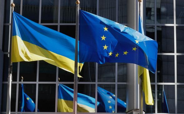 European Parliament recommends giving Ukraine status of candidate for EU membership