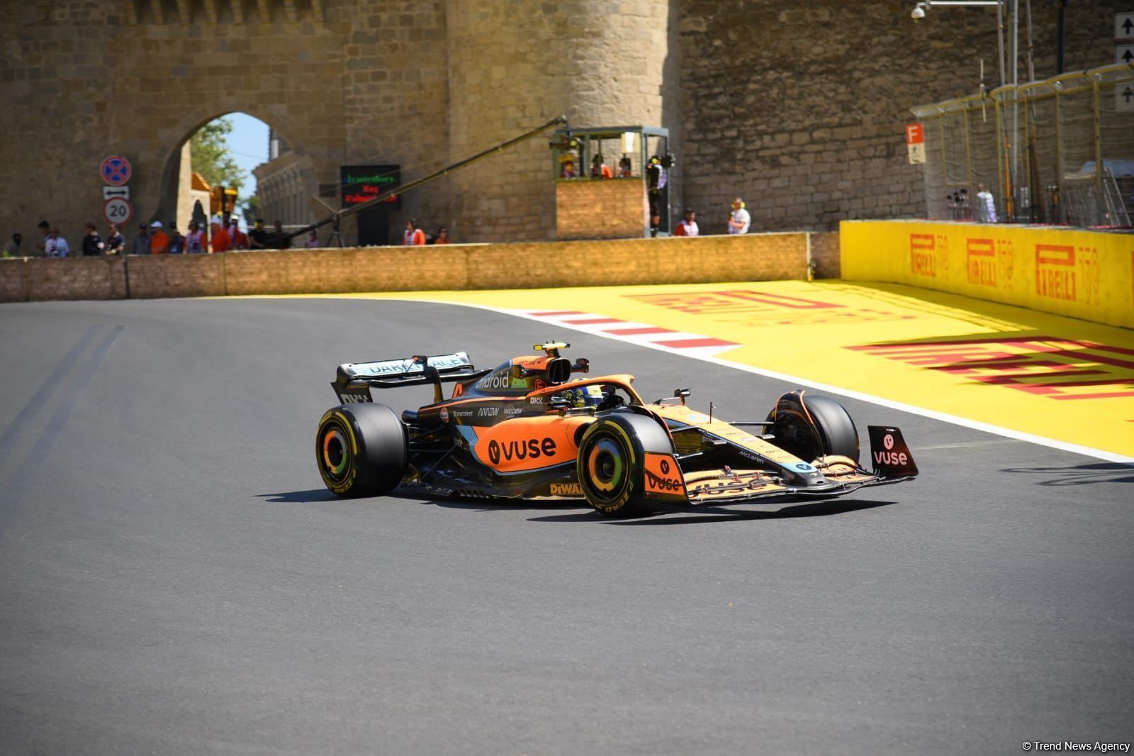 First practice session of F-1 drivers in Baku wraps up