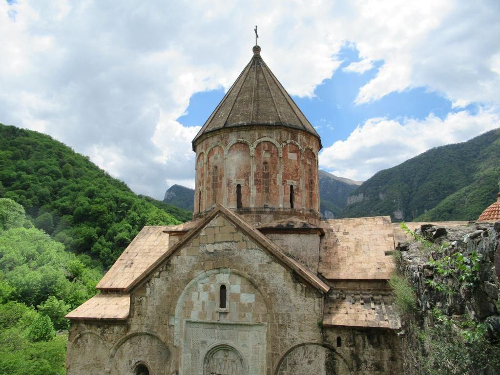 Russian peacekeepers in Azerbaijan's Kalbajar rapped for picking sides on Khudavang monastery