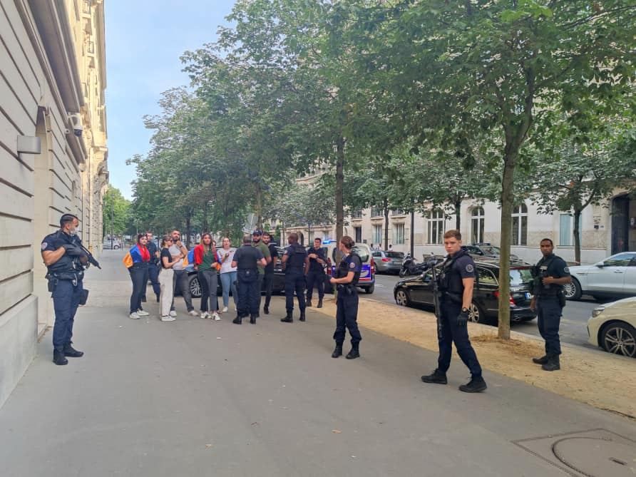 Armenians attack Azerbaijani Culture Centre in Paris during Karabakh film screening [PHOTO]