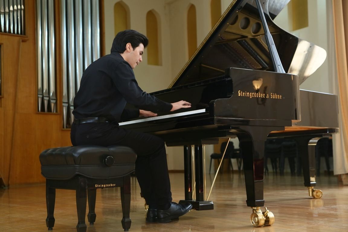 Baku Music Academy broadens int'l ties with Hungary [PHOTO] - Gallery Image