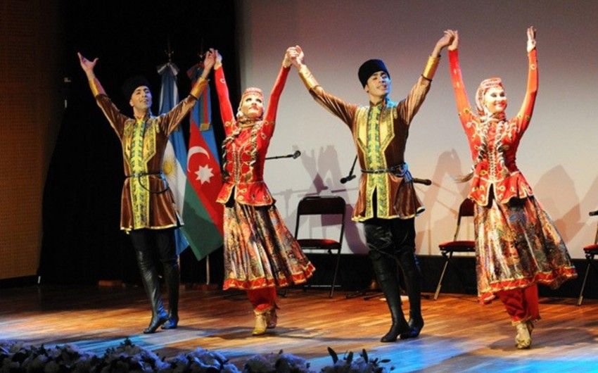 Azerbaijani folk dance in the spotlight of international media