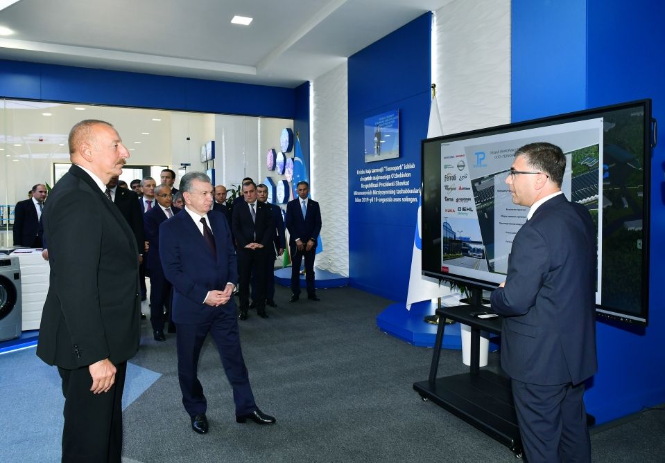 Azerbaijani, Uzbek presidents view activity of Technopark LLC in Tashkent [PHOTO/VIDEO]