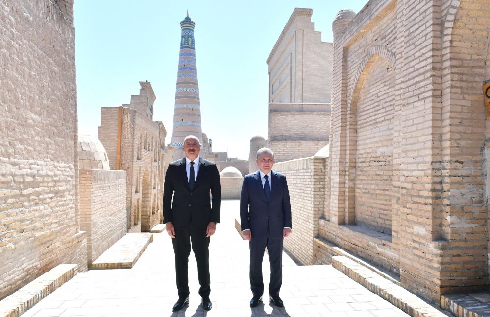 President Ilham Aliyev views Ichan-Kala Historical Architectural State Museum [UPDATE]