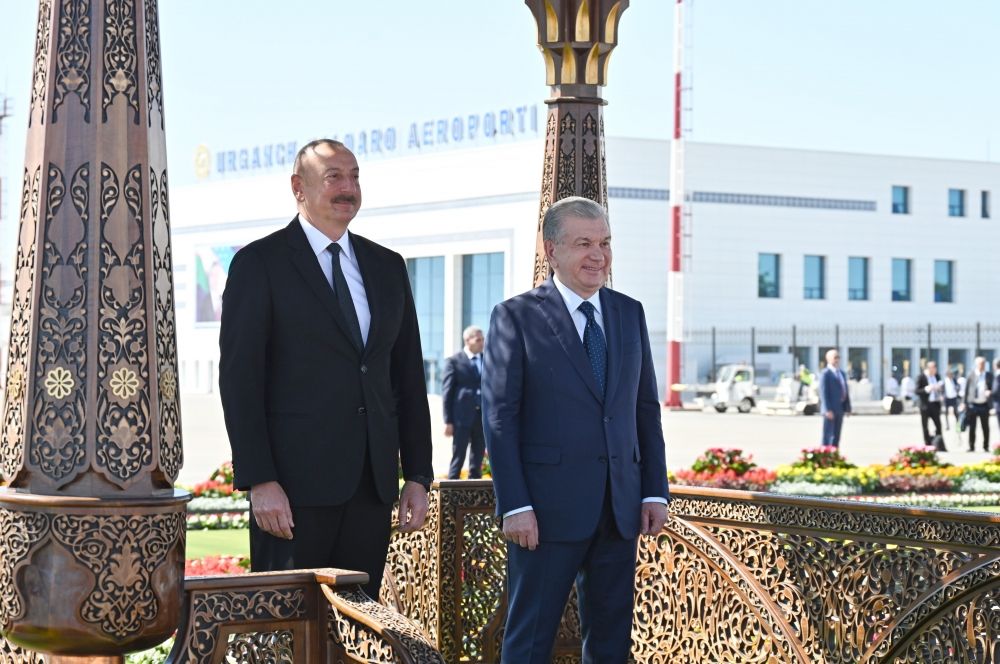 President Ilham Aliyev arrives in Urgench city, Uzbekistan - Gallery Image