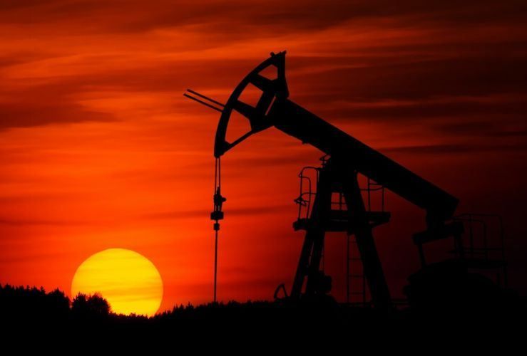 Oil prices drop amid recession fears
