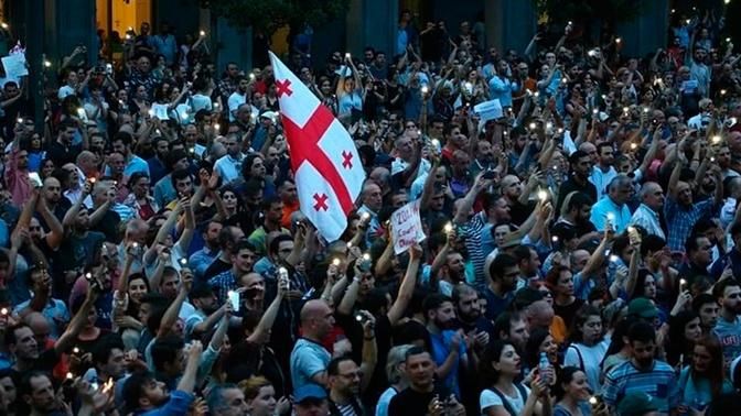 Protesters in Tbilisi call for PM's resignation